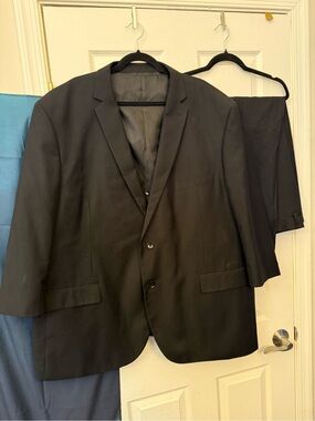 Classic Black Three Piece Men's Suit with Matching Trousers
